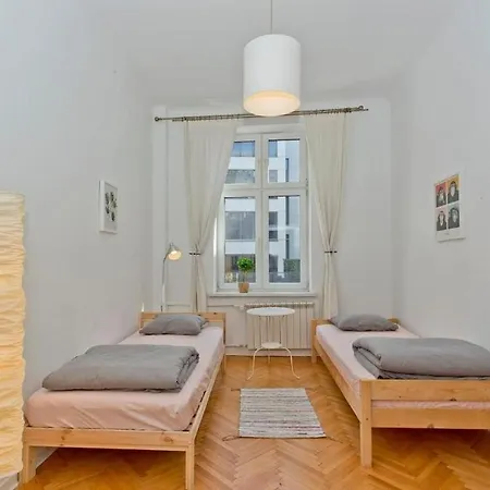 Apartment Center/golden Apartments/s20a Warsaw
