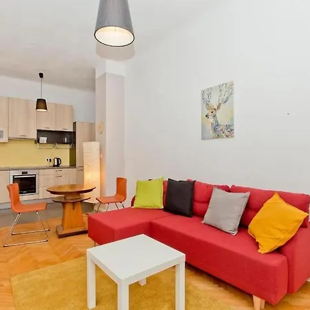 Center/golden Apartments/s20a Apartment